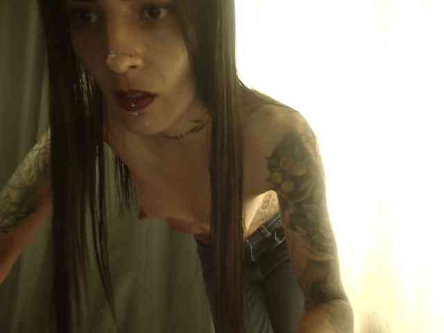 EmmaHerby1 webcam