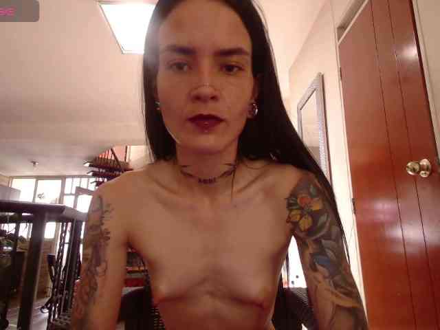 EmmaHerby1 webcam
