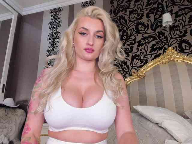 PamelaStars77 webcam