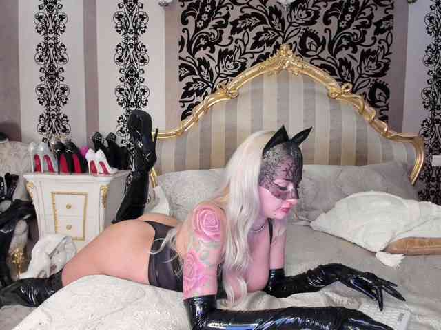 PamelaStars77 webcam