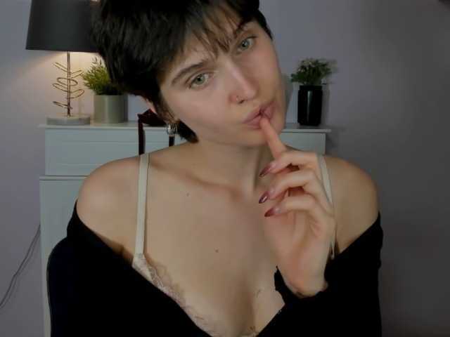 soft-sarah live cam on BongaCams