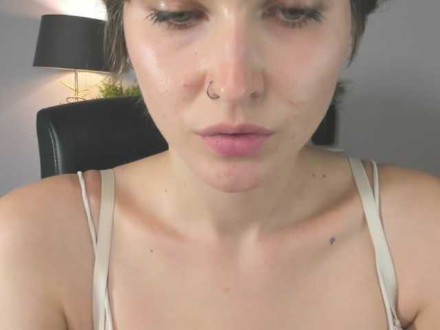 soft-sarah live cam on BongaCams