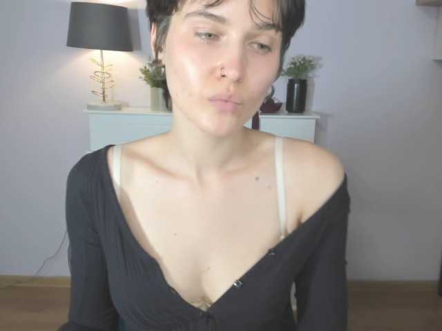 soft-sarah live cam on BongaCams