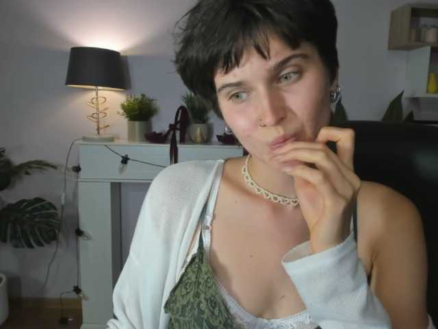 soft-sarah live cam on BongaCams