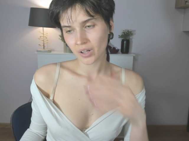 soft-sarah live cam on BongaCams