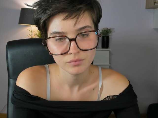 soft-sarah live cam on BongaCams