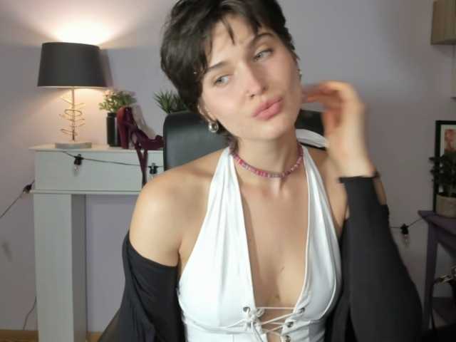 soft-sarah live cam on BongaCams