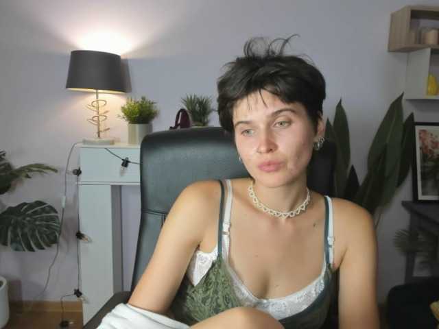 soft-sarah live cam on BongaCams
