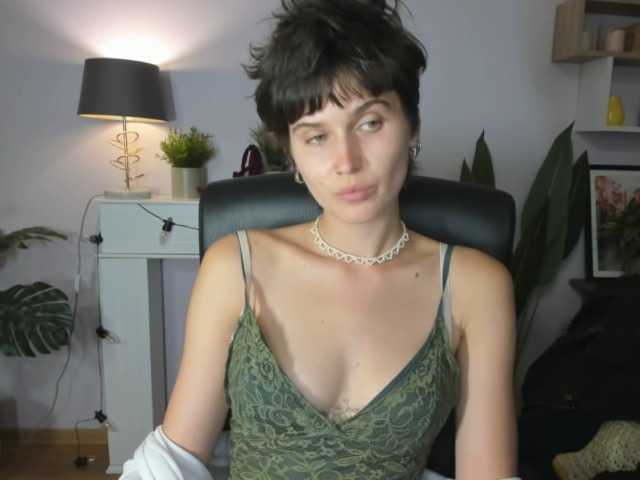soft-sarah live cam on BongaCams