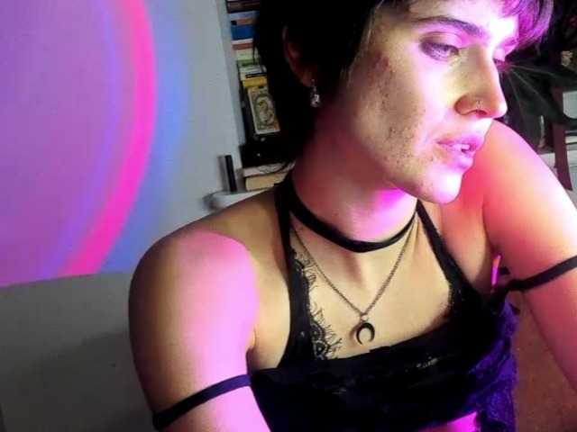 soft-sarah live cam on BongaCams