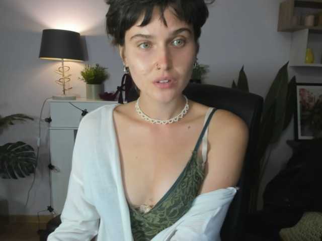 soft-sarah live cam on BongaCams