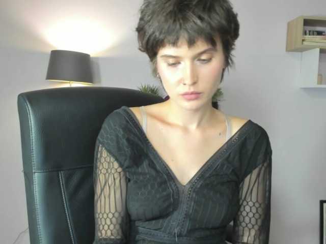 soft-sarah live webcam show