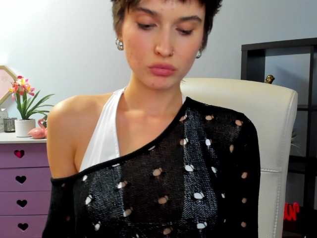 soft-sarah live cam on BongaCams