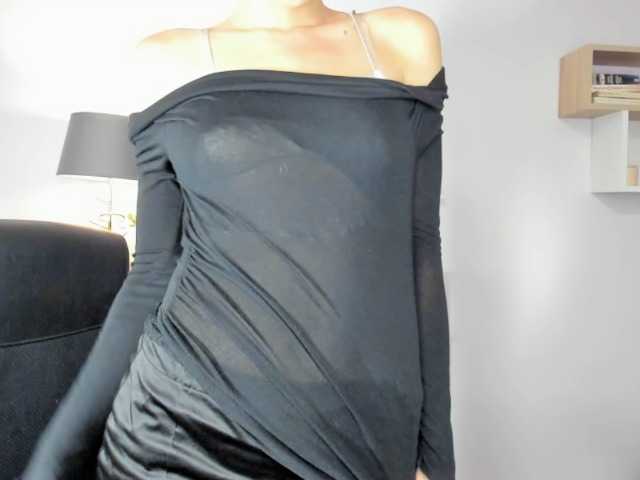 soft-sarah live cam on BongaCams
