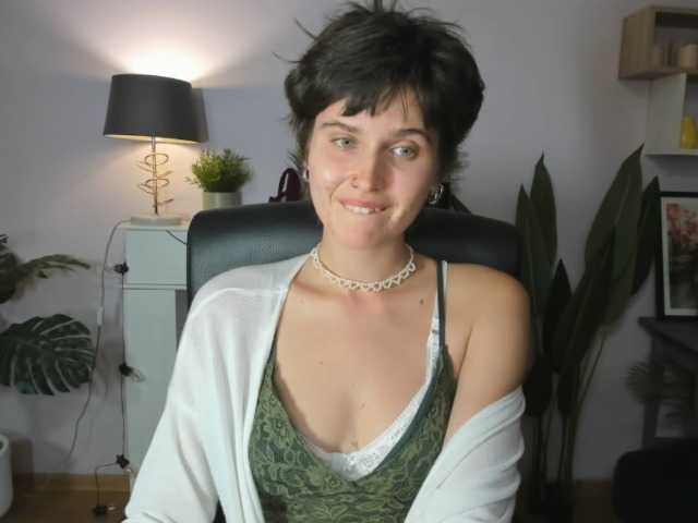 soft-sarah live cam on BongaCams