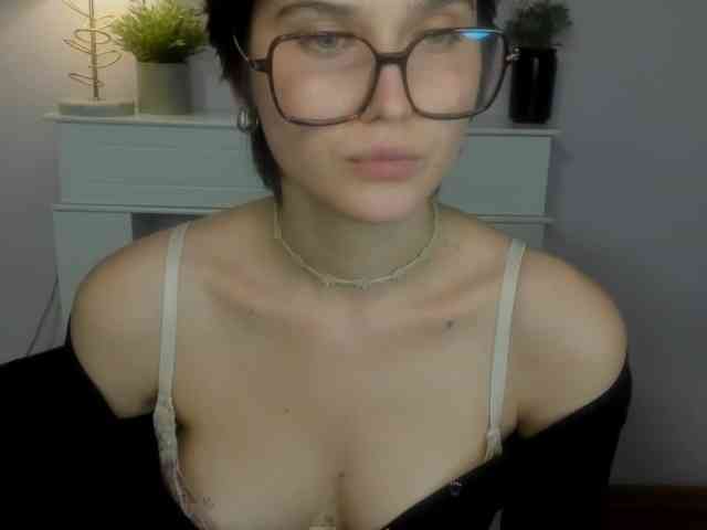 Soft-Sarah webcam