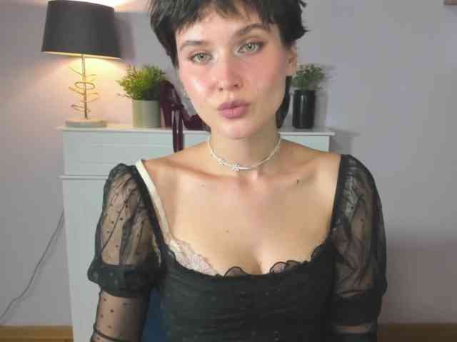 Soft-Sarah webcam