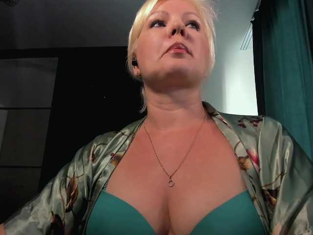 AngelaAngela