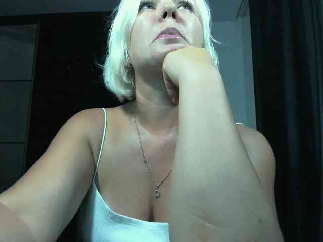 AngelaAngela webcam
