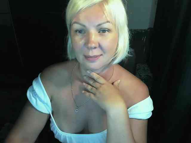 AngelaAngela webcam