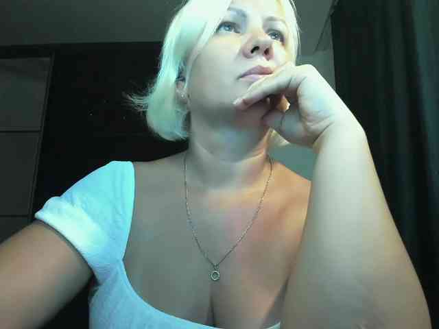 AngelaAngela webcam