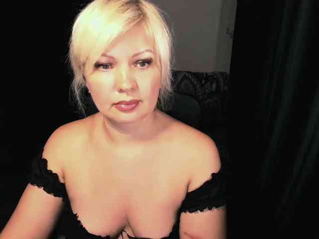 AngelaAngela webcam