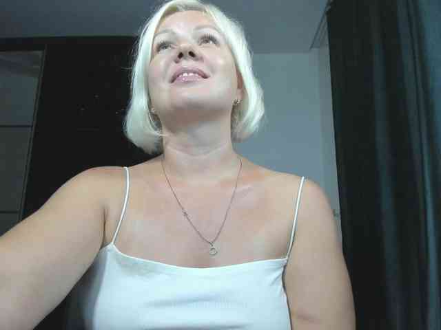 AngelaAngela webcam