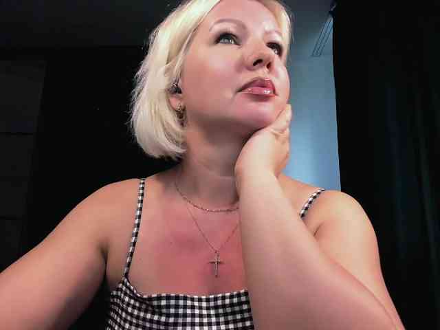 AngelaAngela webcam