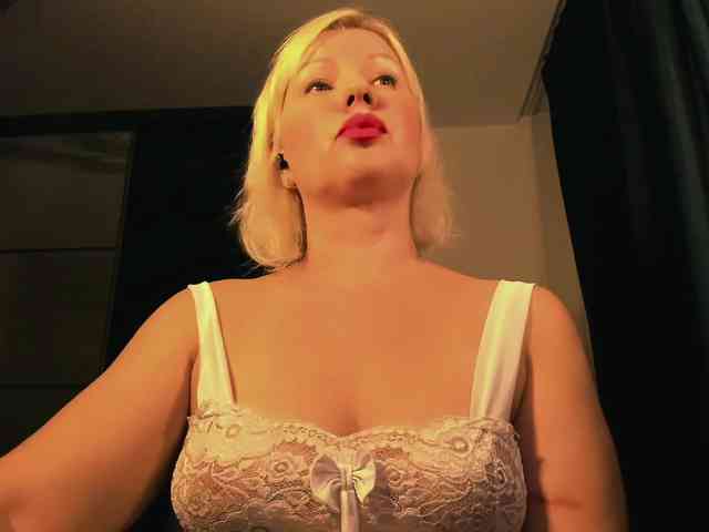 AngelaAngela webcam