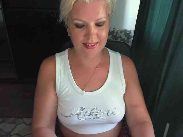 AngelaAngela webcam