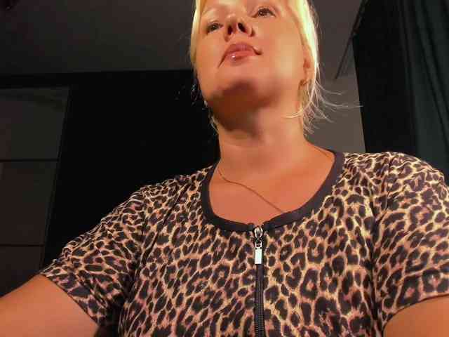 AngelaAngela webcam