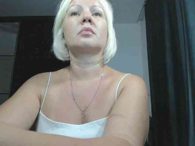 AngelaAngela webcam