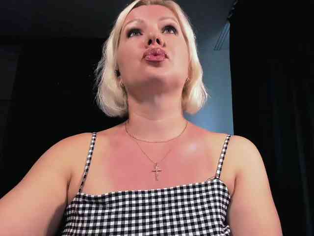 AngelaAngela webcam