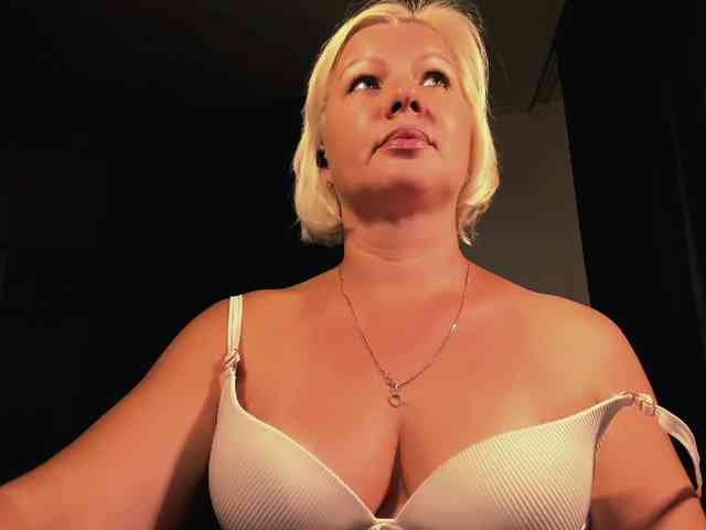 AngelaAngela webcam
