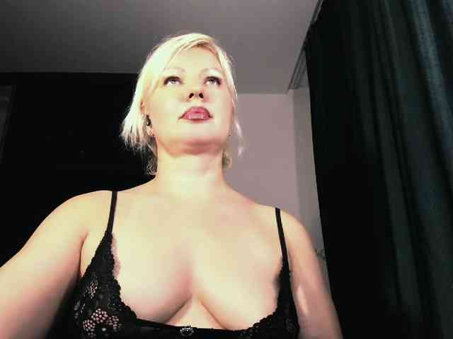 AngelaAngela webcam