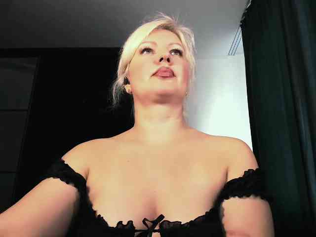 AngelaAngela webcam