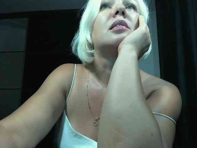 AngelaAngela webcam