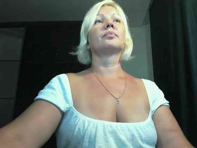 AngelaAngela webcam