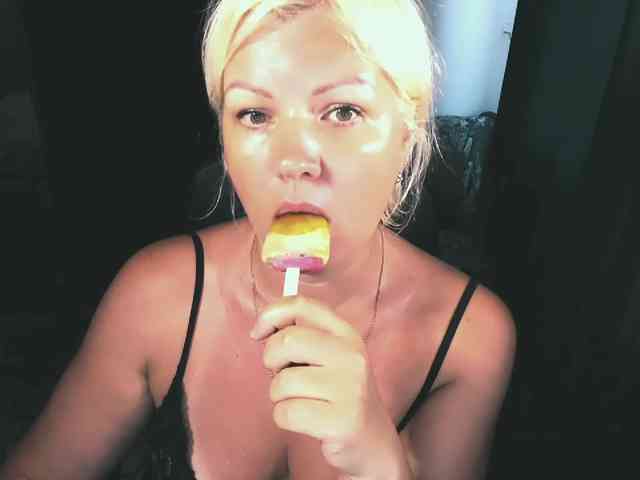 AngelaAngela webcam