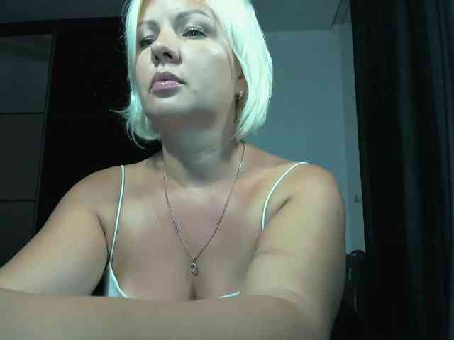 AngelaAngela webcam