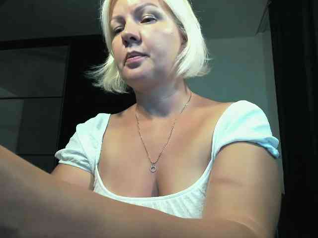 AngelaAngela webcam
