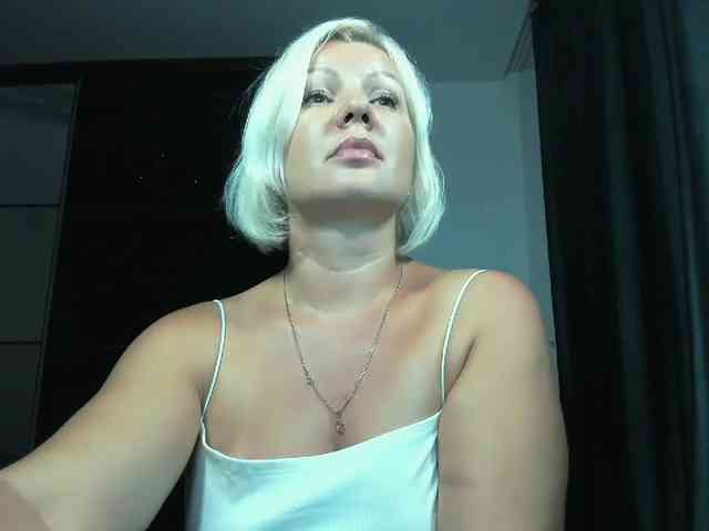 AngelaAngela webcam