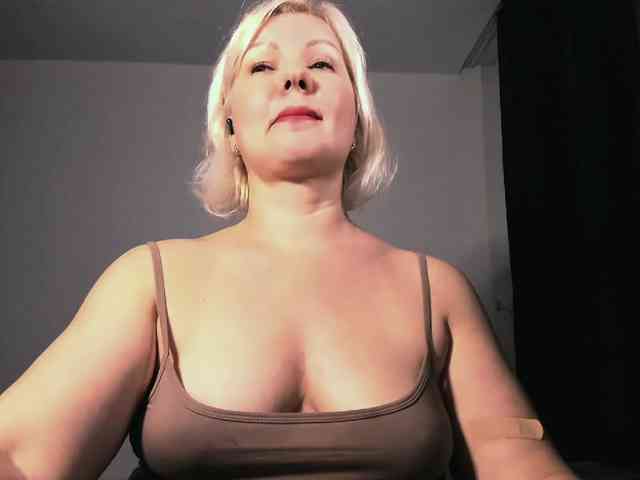AngelaAngela webcam