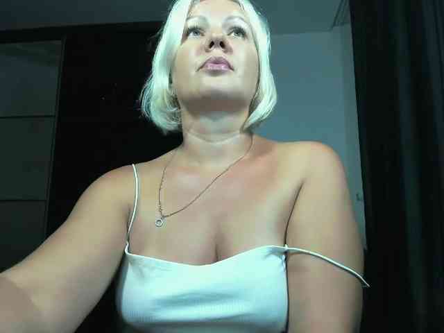 AngelaAngela webcam