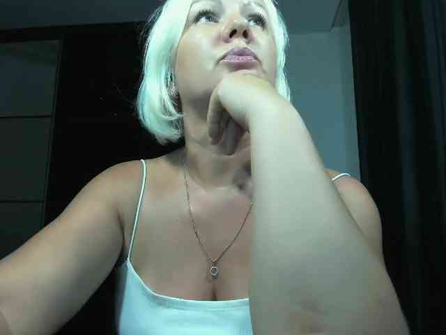 AngelaAngela webcam