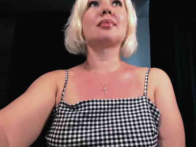 AngelaAngela webcam