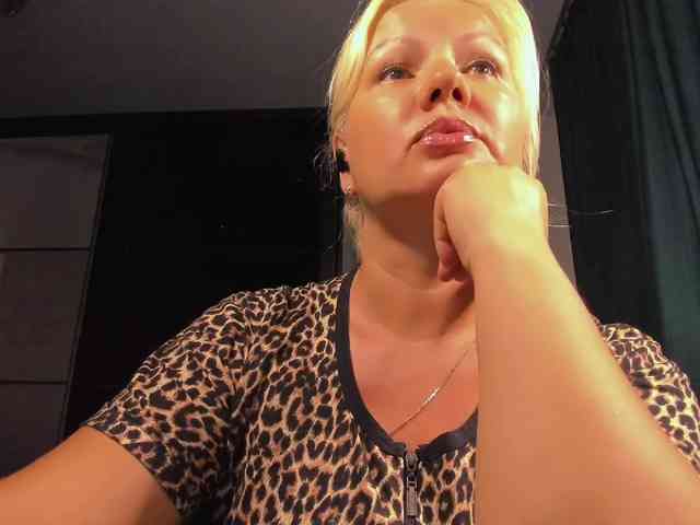 AngelaAngela webcam
