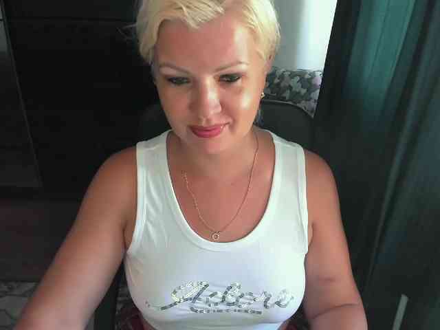 AngelaAngela webcam