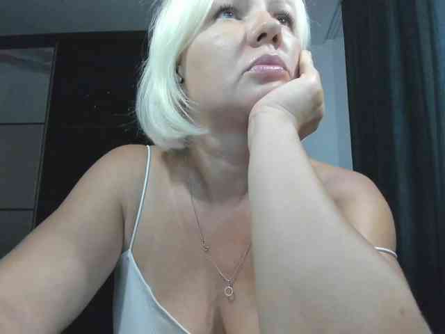 AngelaAngela webcam