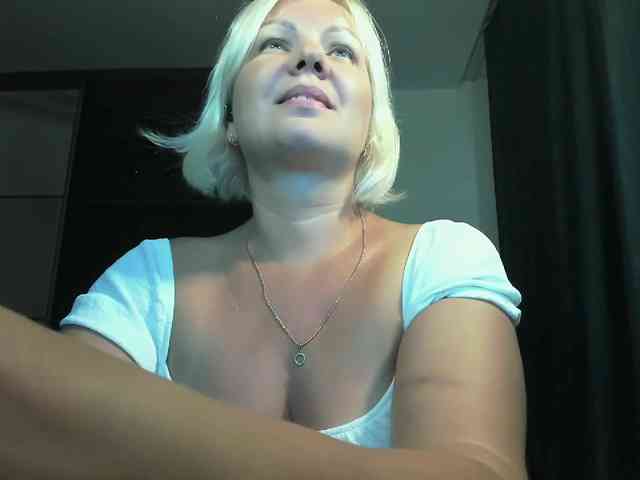 AngelaAngela webcam